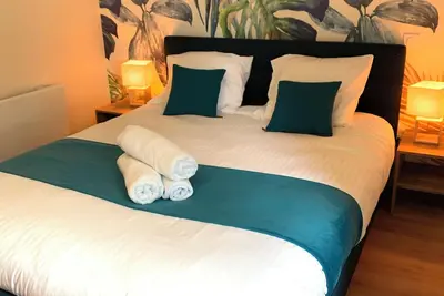 Image de Appartement refait à neuf avec terrasse et jardin