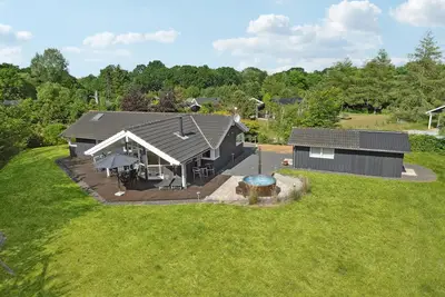 Image de Superbe maison à Glesborg avec WiFi