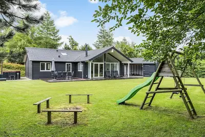 Image de Superbe maison à Glesborg avec sauna