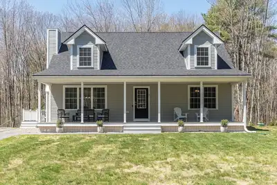 Image de Spacious Pet Friendly-Close to Beach and Town!