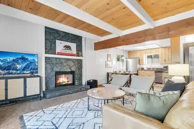 Image de Arrowbear retreat - Ev Charging, Generator, Arcade