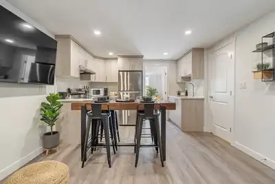 Image de The Nest | Cozy | 2beds >10 min Dt | Free Parking