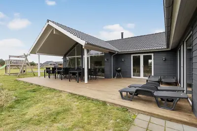 Image de Belle maison à Jerup avec sauna