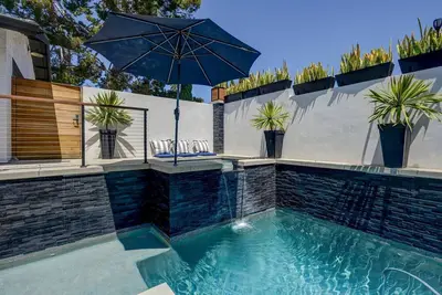 Image de Ultimate Family Coastal Retreat with Pool, Spa, and More!