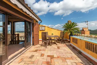 Image de Rustic house in Castell d'EmpordĂ