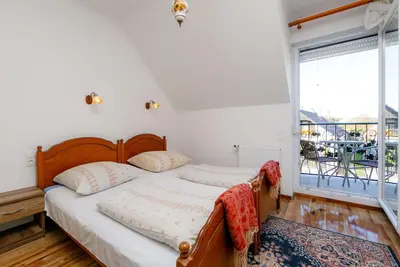 Image de Joli appartement pour 4 personnes avec Wifi, climatisation, Tv, patio et parking