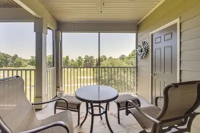 Image de Pool Access & 11 Mi to Beach: Calabash Condo!
