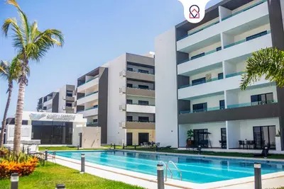 Image de Marina Cerritos Loft, Wave Pool and Amenities