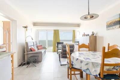 Image de Bel appartement avec piscine commune