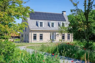 Image de Villa familiale de luxe dans un endroit magnifique