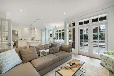 Image de Luxury 4 beds Ocean-View house at Point Greg