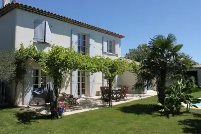 Image de Lubéron, 15 min D'aix, Magnifique Villa au Calme Jardin 1500 M², Piscine 12 X 6
