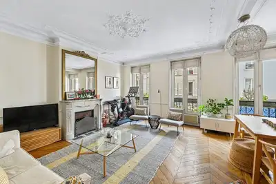 Image de Batignolles Gem, by Veeve