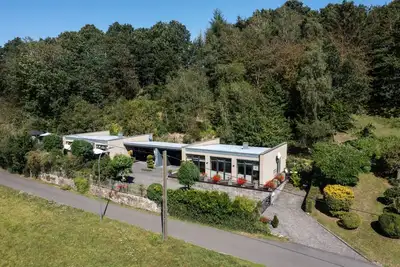Image de Wonderful light-flooded bungalow with views of the countryside