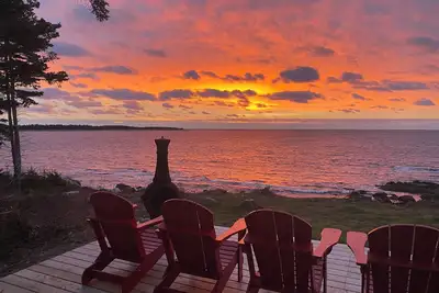 Image de Majestic Oceanfront 8 acres of peace. Pets welcome :)