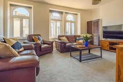 Image de Castleview Coastal Comfort (With 2 parking spaces)