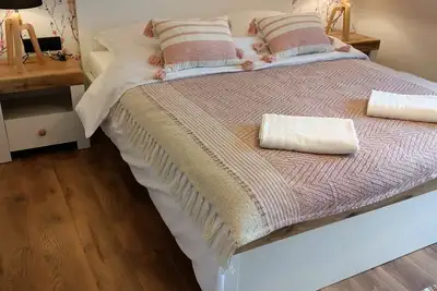 Image de Cozy 3-Bedroom Apartment for 5-6 guests with mountain views, with free parking