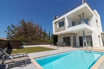 Image de Villa Orchid: 3 Bedroom modern villa with a private pool and stunning sea views!