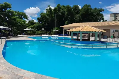 Image de Ferias Clube Completo Golden Dolphin com Roupas Cama