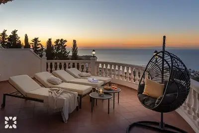 Image de Villa Costa del Cielo by Abahana Villas