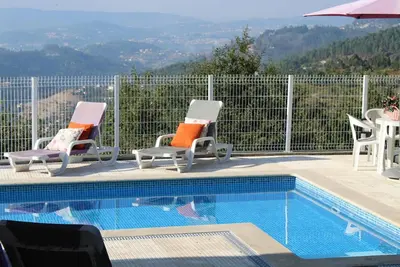 Image de Villa 'Casa Da Calçada' avec vue sur les montagnes, piscine privée et Wi-Fi