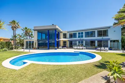 Image de Villa \"Bay Blue\" avec vue sur la mer, Wi-Fi et climatisation