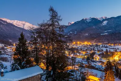 Image de Appartement 'Appt Centre Samoëns - Immoclean' avec vue sur les montagnes, terrasse privée et Wi-Fi