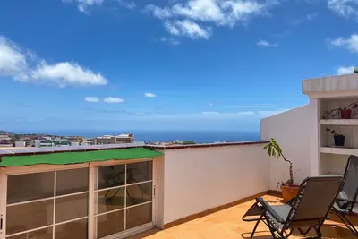 Appartement de vacances 'Ático La Laguna' avec terrasse privée, balcon et Wi-Fi