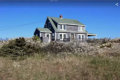 Image de Classic Cape Cod Beach House with Private Beach!