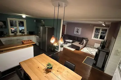 Image de Cozy house in the heart of tromsdalen. Central