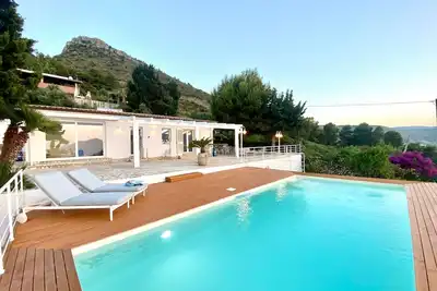 Image de Villa \"Ballerina Bianca\" avec piscine privée, Wi-Fi et climatisation