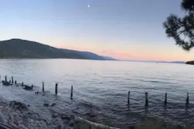 Image de Couples retreat on Flathead Lake with lake access! \n\n