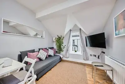 Image de Princess Green 3~ Stylish Retreat by HarbourandBars