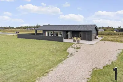 Image de \"Frithbjorn\" - 900m from the sea by Interhome