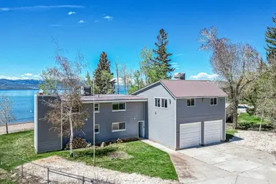 Image de Beachfront Bonanza! East Side Bear Lake Gem