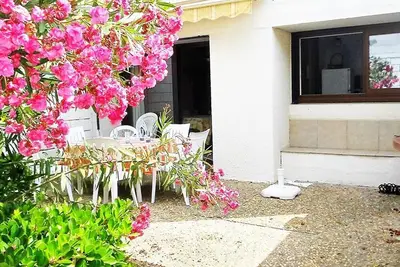 Image de Villa Duplex 3 Pièces, 7 Couchages, Patio Privatif et Parking à La Grande-Motte