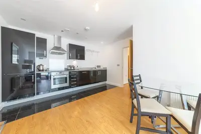 Image de One bedroom apartment with balcony near o2 (Sleeps 4)