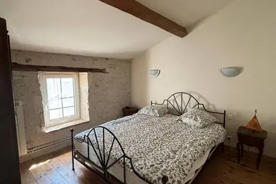 Image de 2 Bedroom Private vacation home in Asnières-la-Giraud