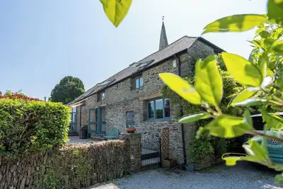 Image de Family hideaway in area of outstanding natural beauty. W/hot tub. Kids favourite