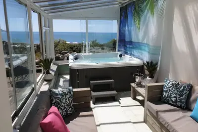 Image de The sea captains house, with stunning views over Barmouth. Sleeps 12, Hot tub +