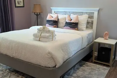 Image de Charming 3br Durham Retreat