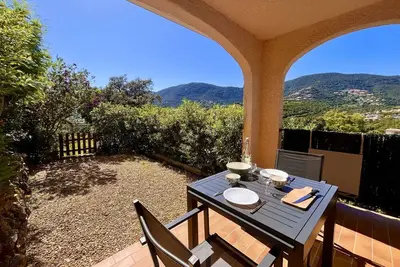 Image de Appartement avec terrasse et piscine, 2 pièces, 4 couchages, à Cavalaire-sur-Mer