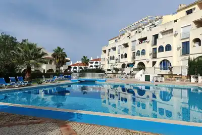 Image de Oura Pool and Ocean View Apartment
