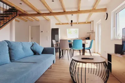 The modern, newly renovated  90-square-meter apartment is waiting for you