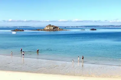 Image de 6 Bedroom Villa in Douarnenez
