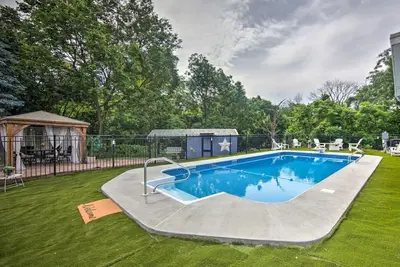 Image de Grand Saltwater Oasis\nRetreat! !