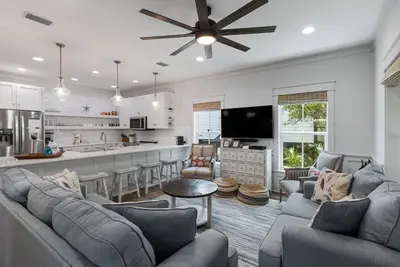 Image de Naut 4 Sail - Golf Cart - Seacrest Luxury Home - 3 King Beds