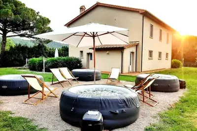 Image de 1 Bedroom Apartment in Montescudaio