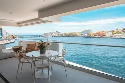 Image de Luxury apartment with spectacular view over the sea, Handelskade, historic city