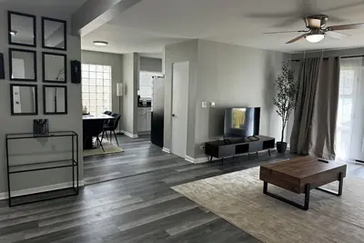 Image de Enamored in Elmhurst